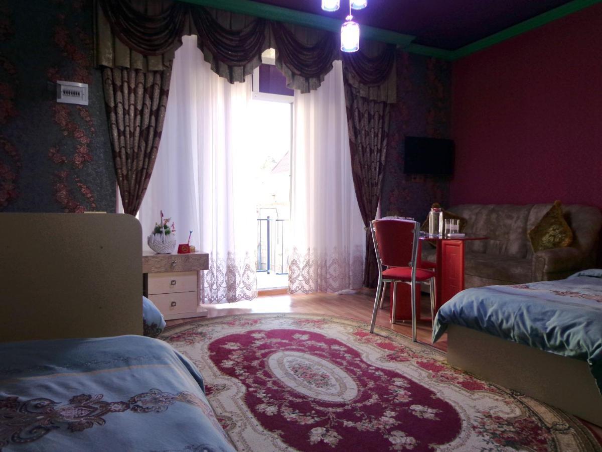 Tubram S Ailəvi Qonaq Evi Bed & Breakfast Sheki Exterior photo